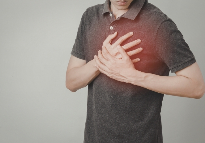 Chest pain and restricted breathing ​
